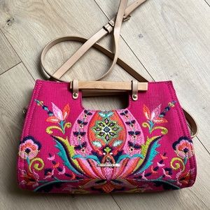 SPARTINA 449 Kaia Floral Clutch Embroidered Cross Body Bag